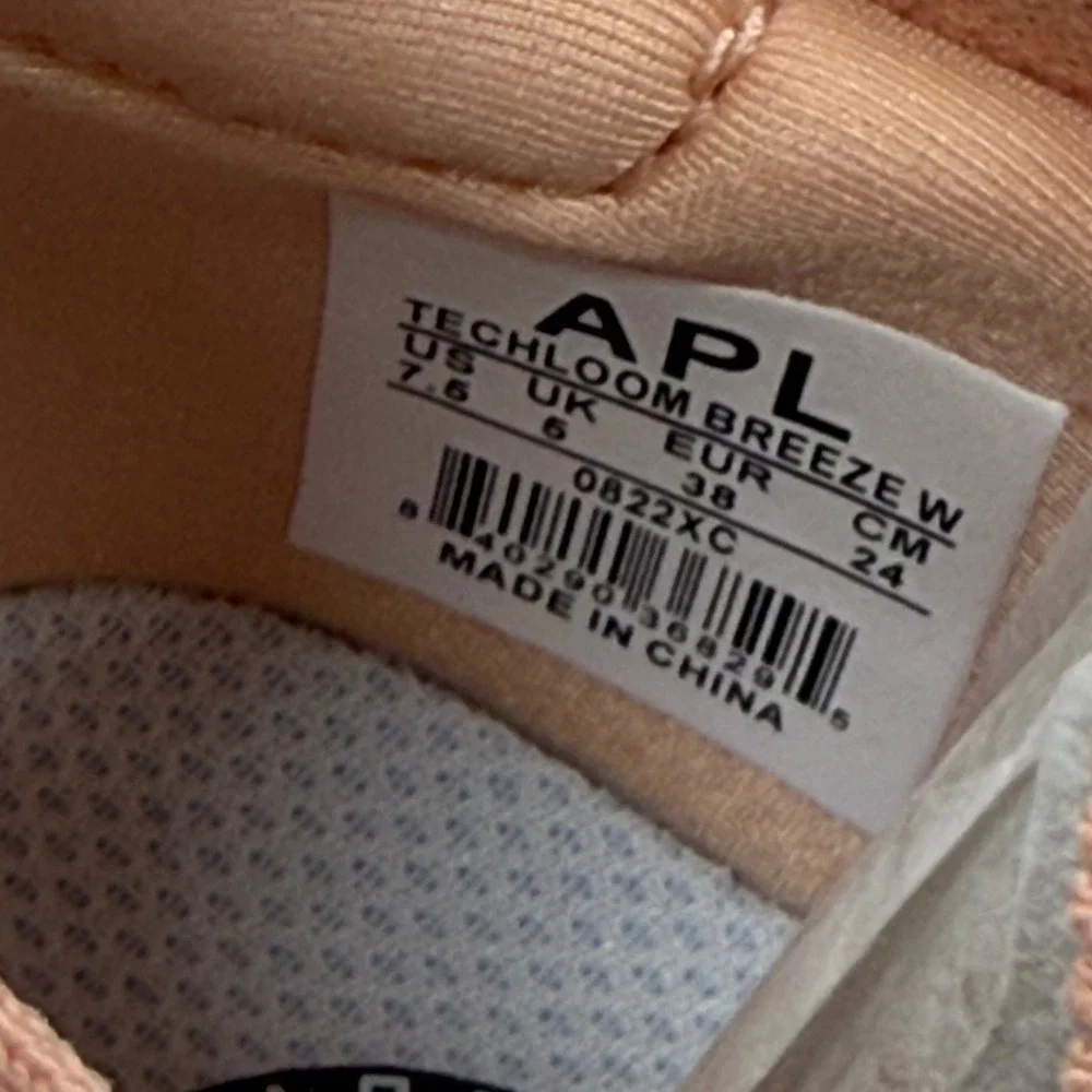 APL Techloom Breeze‎ Running Shoes Athletic Sneakers Blush Ivory Women's 7.5